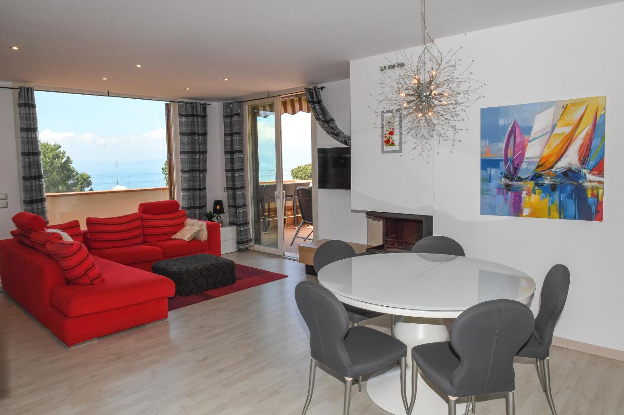 Apartament Favola Bella The Panoramic Penthouse Bardolino Zewnętrze zdjęcie